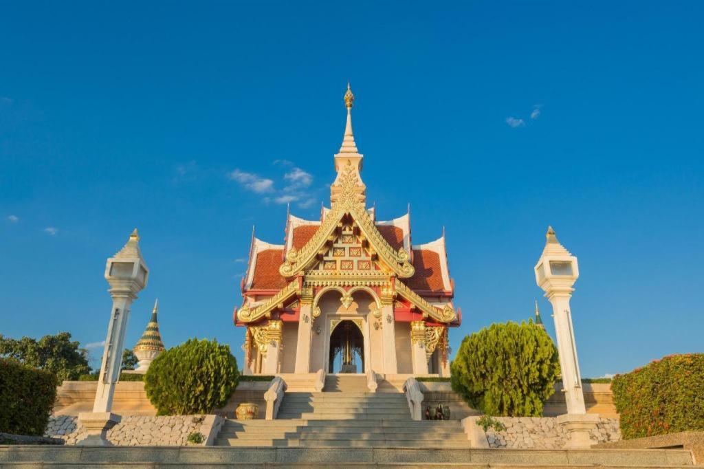 Veethara Boutique Hotel Udon Thani Exterior photo