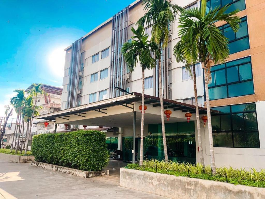 Veethara Boutique Hotel Udon Thani Exterior photo